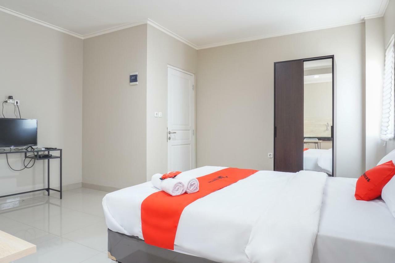 Residences By Reddoorz Near Mt Haryono - Minimum Stay 7 Days 雅加达 外观 照片